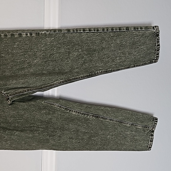 Urban Outfitters BDG Slim Straight Acid Green Jeans 30 Button Fly - Picture 3 of 11